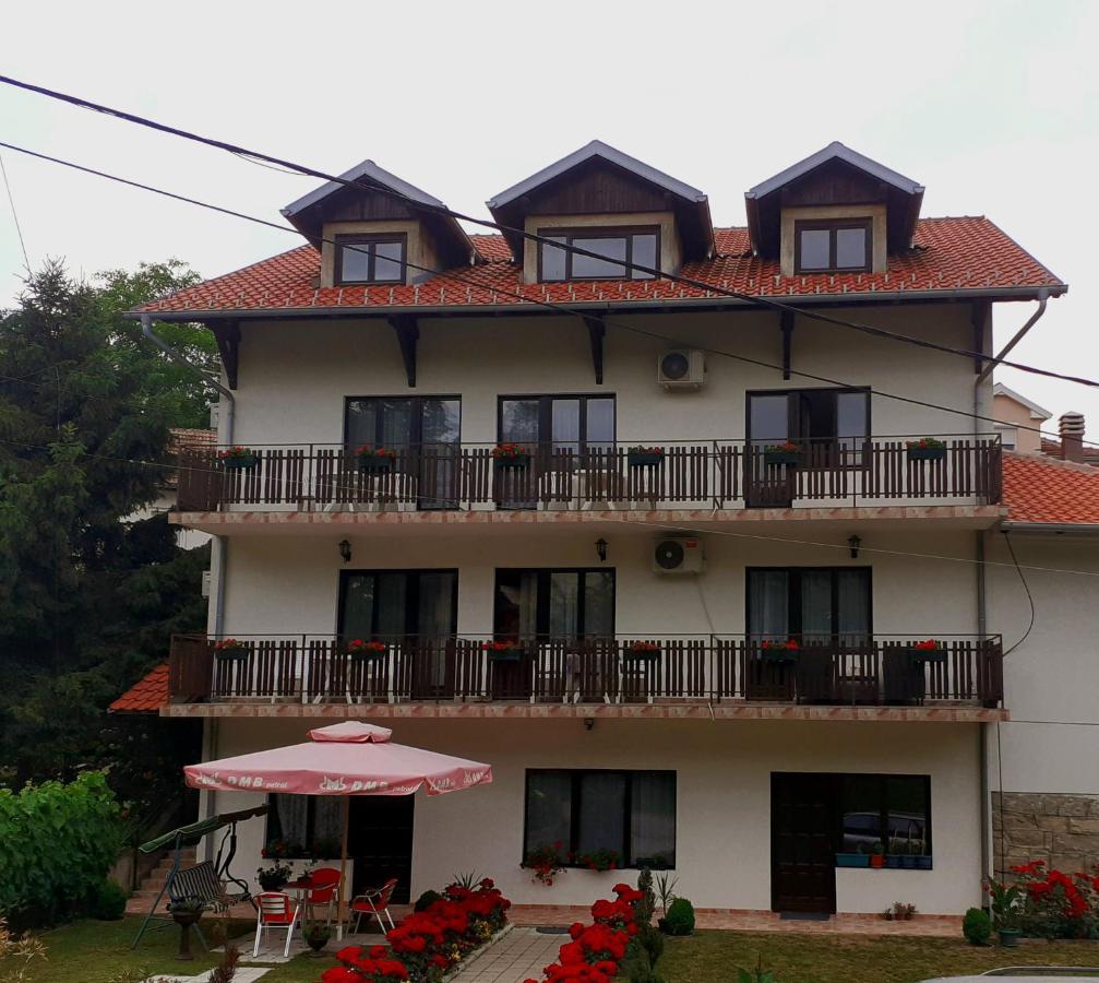 Apartmani "Vila Jelena" Aranđelovac Exterior foto